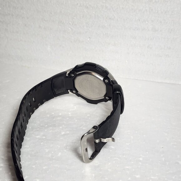 Casio G Shock Stainless and black - Picture 8 of 11